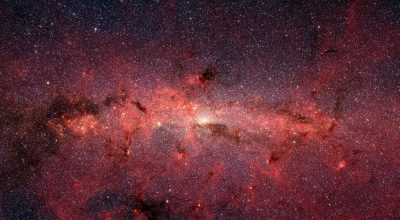 Warframe星际战甲游戏画面，忍者战士在太空站内高速穿梭战斗，科幻蓝紫光效